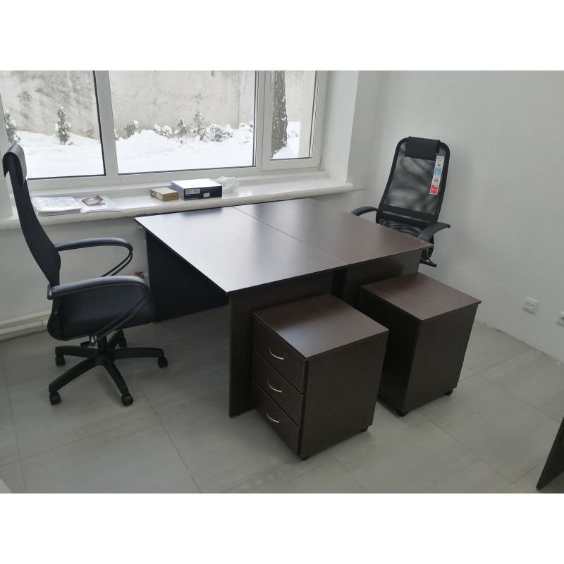 Офисные письменные столы, тумбы мобильные и кресла с доставкой по РБ