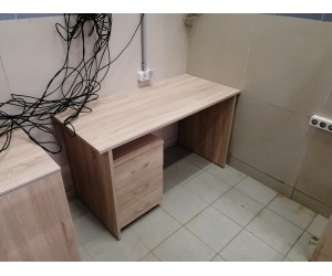 Комплект офисной мебели Rondo (Стол+тумба). Столешница 22 мм 