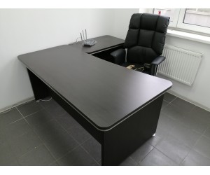 Стол офисный для руководителя V1U-P, цвет венге